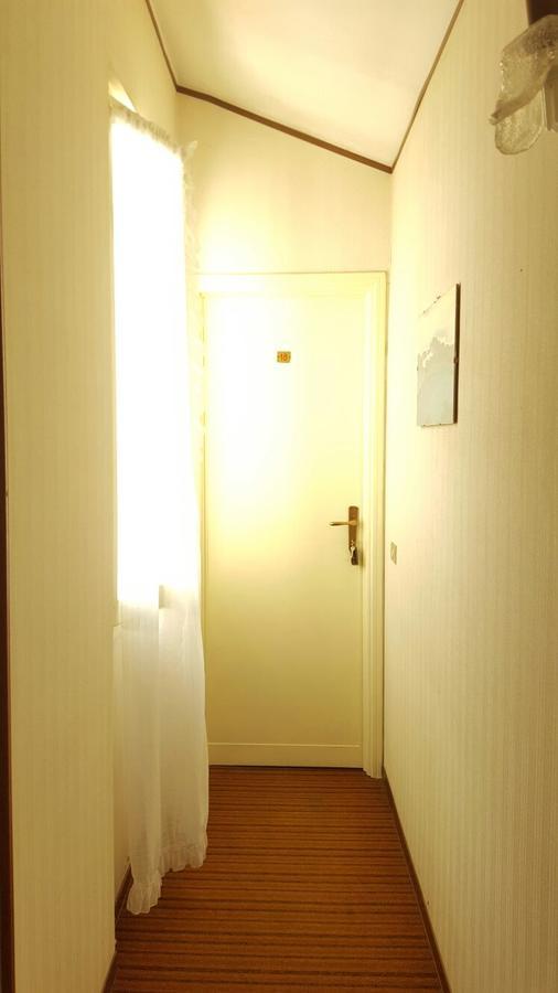 אוספדלטי Albergo Savoia מראה חיצוני תמונה