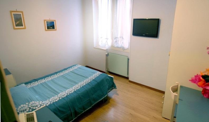 אוספדלטי Albergo Savoia מראה חיצוני תמונה