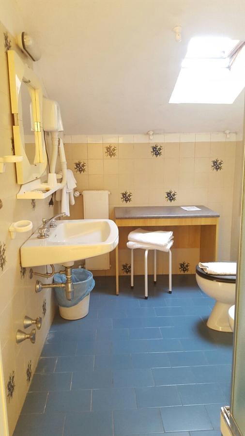 אוספדלטי Albergo Savoia מראה חיצוני תמונה